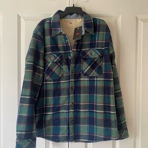 New with Tags Levi's Men’s Plaid Sherpa-Lined Flannel Shirt